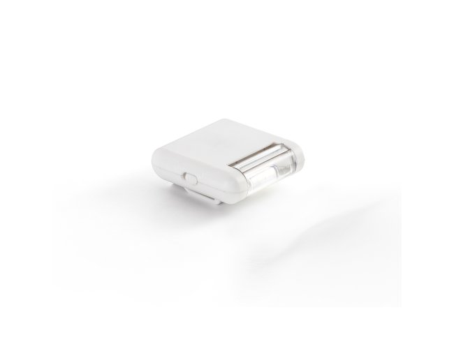 Lanterna. ABS. Ideal para bons. Com LED COB (luz direcionvel) e clipe