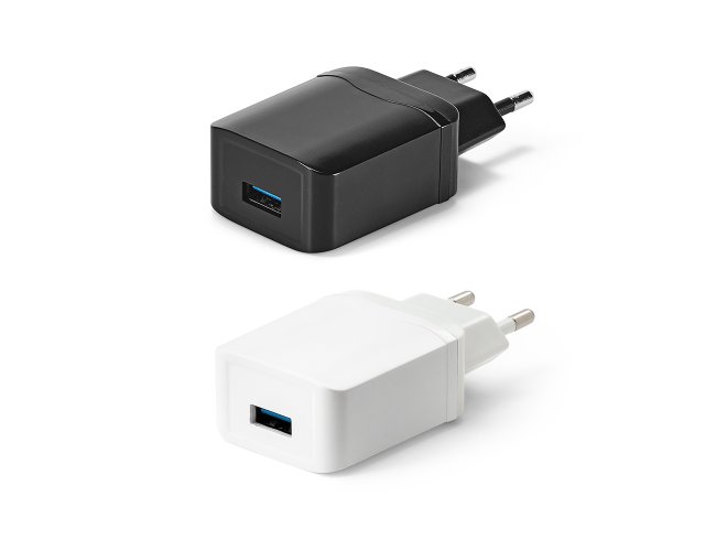 Adaptador USB. ABS. Possibilita carregamento rpido 3.0. Com sadas 5V/